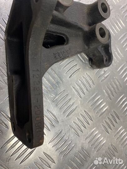 Кронштейн двигателя Lexus Rx330 3MZ-FE