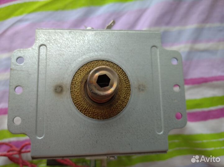 Магнетрон,трансформатор и конденсатор в сборе