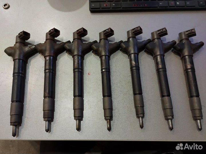 Топливная форсунка 1Vd-Ftv Lc 200 4.5 2016