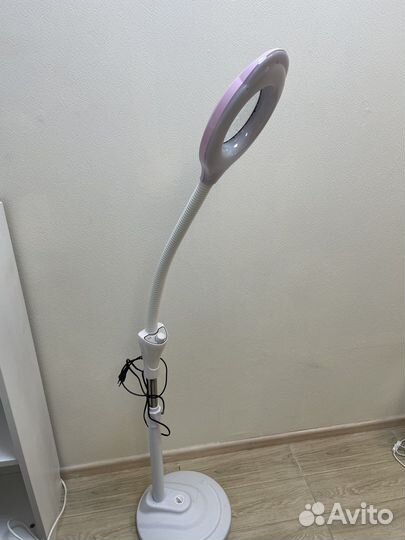 Лампа лупа настольная