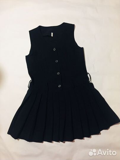 Школьная одежда много