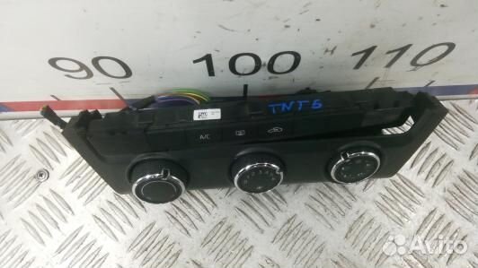 Блок управления печки и климат-контроля skoda octa