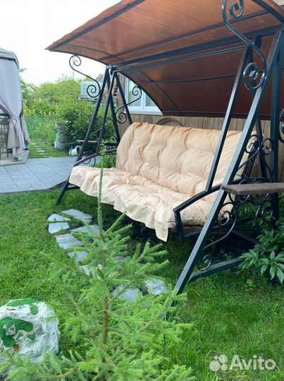 Подушки, матрасы, тенты для садовой мебели