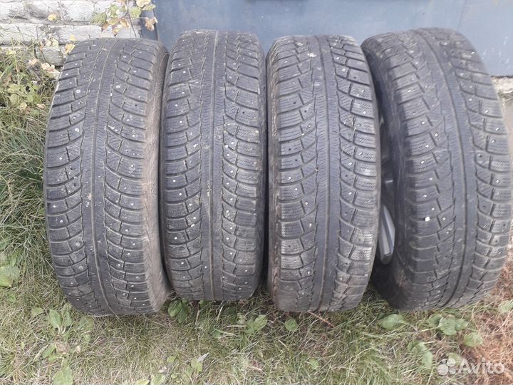 Gislaved Nord Frost 5 225/65 R17 102T