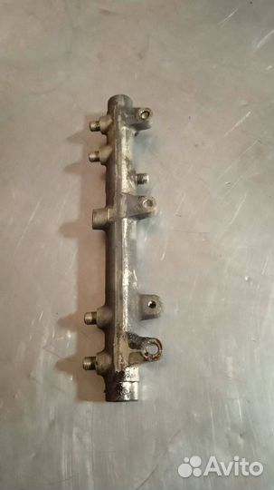 Топливная рампа Peugeot Boxer 2 рест. 2006