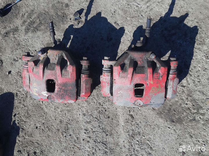 Суппорт передний Hyundai Avanta Elantra md