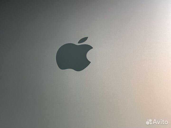 Дисплей матрица macbook pro 13 2020 M1 M2