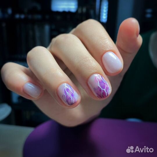 Маникюр и педикюр