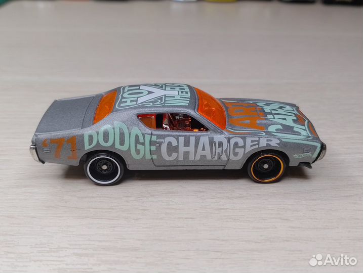 HotWheels. Dodge Charger II (1968-1970) серый