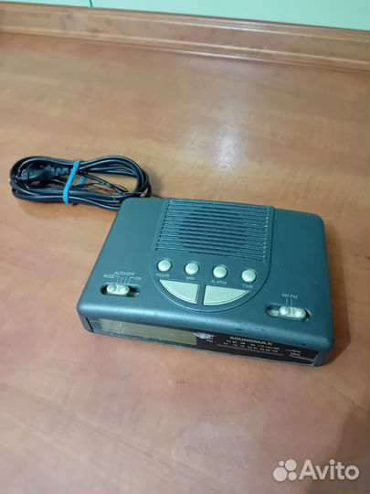 Радиочасы-будильник