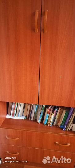 Шкаф