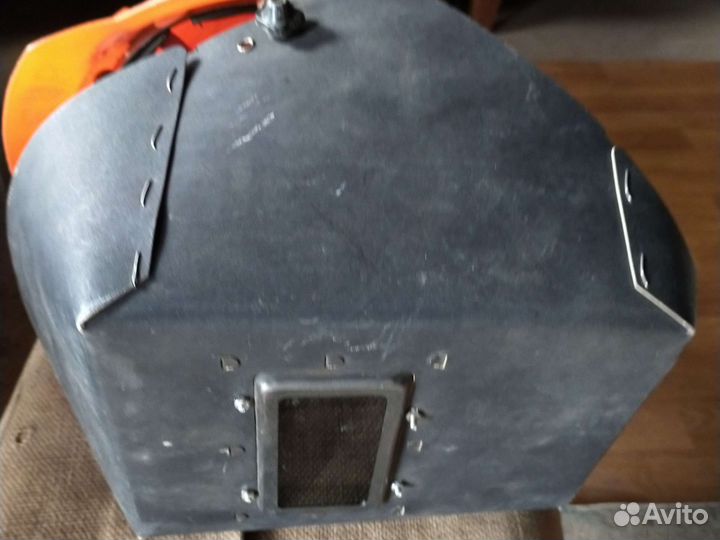 Строительная каска с защитой для сварщика