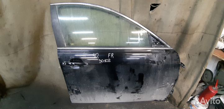 Дверь крышка багажника Toyota Camry 40 черная