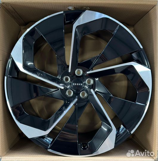 Кованые диски R22 на range rover evoque / эвок