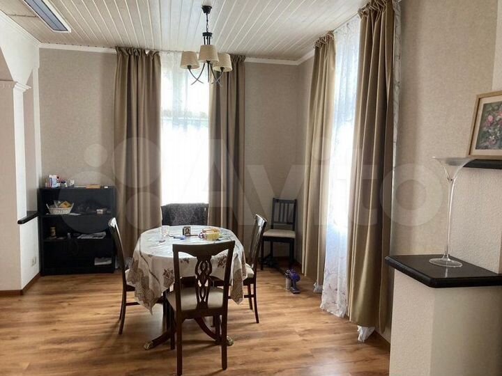 Дом 135 м² на участке 6 сот.