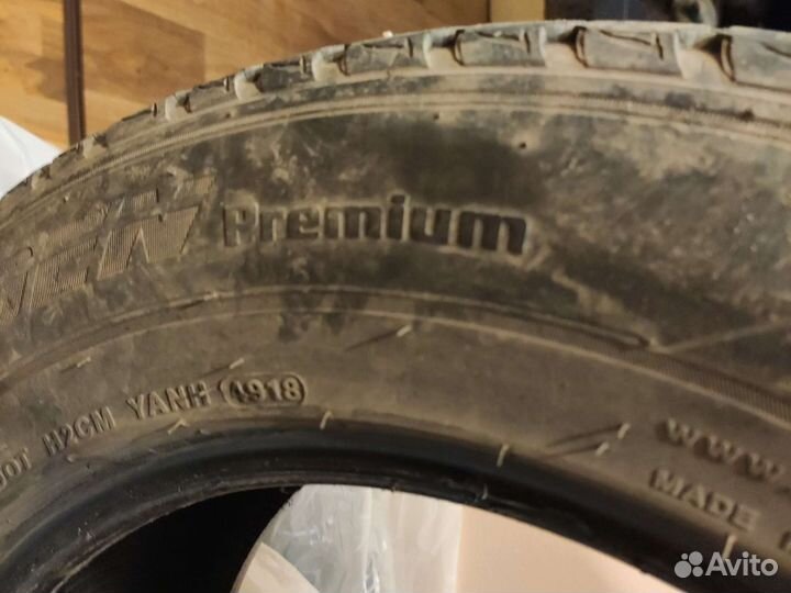 Kumho Crugen Premium KL33 235/60 R18 103H