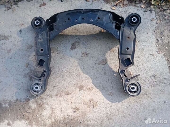 Подрамник передний Audi A6 C6 BDW