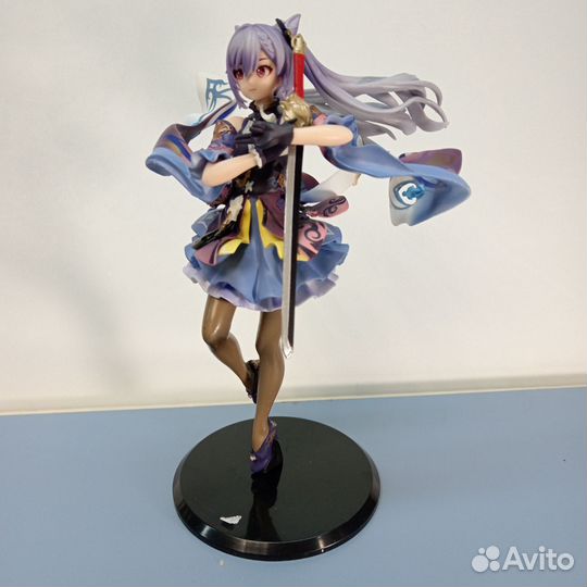 Фигурка Кэ Цин. Высота 24см