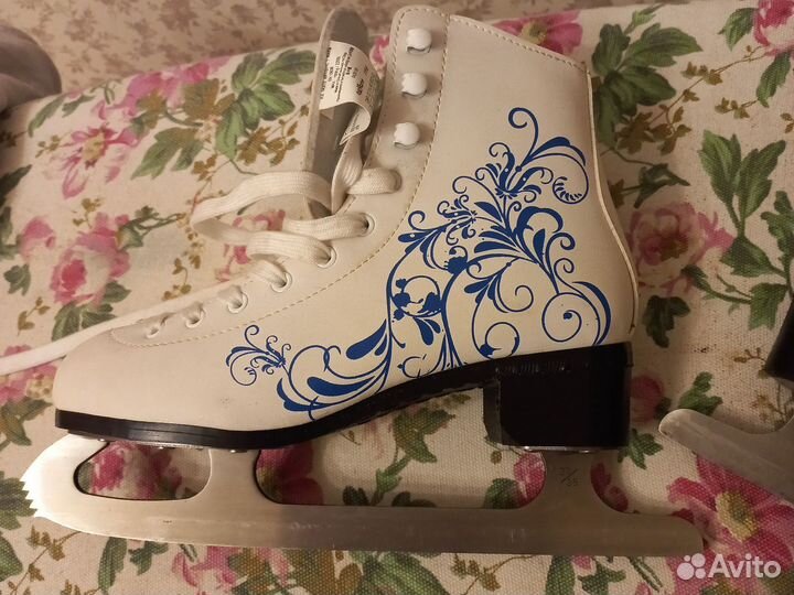 Коньки фигурные размер 37-38