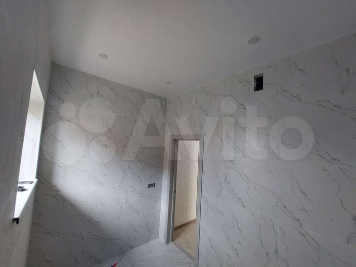 Дом 180 м² на участке 9 сот.