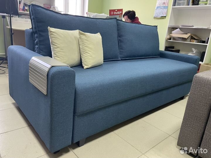 Столики-накладки для диванов