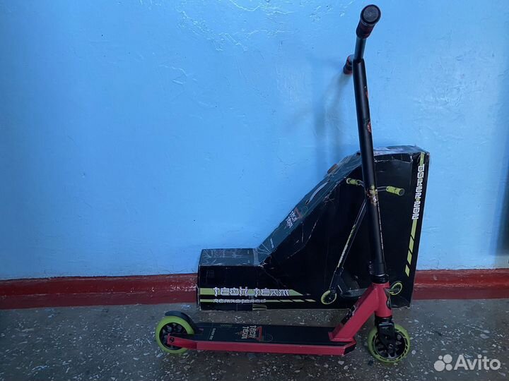 Трюковой самокат