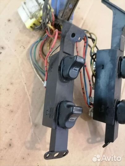 Кнопка стеклоподьемника nissan primera P10