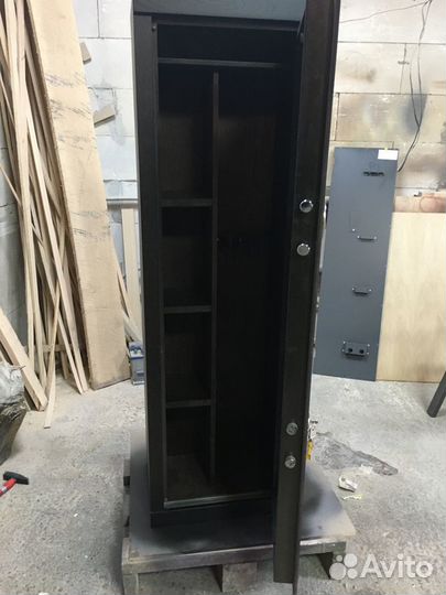 Сейф оружейный на 3 ствола 