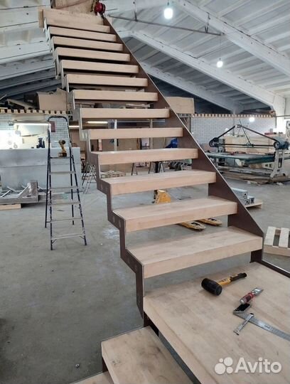 Антресольный этаж мезонин