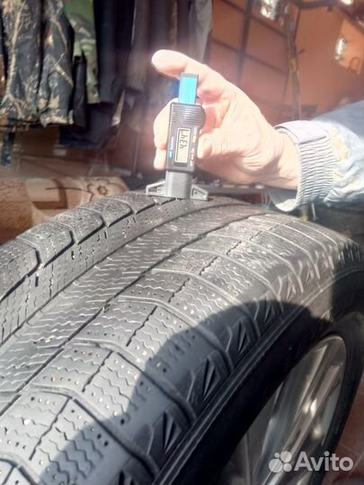 Michelin Latitude X-Ice 235/55 R18