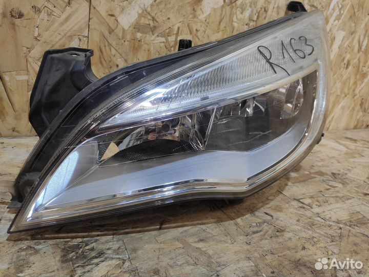 Фара левая Opel Astra J