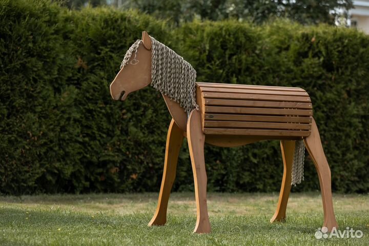 Деревянная лошадка для ребёнка Amigo