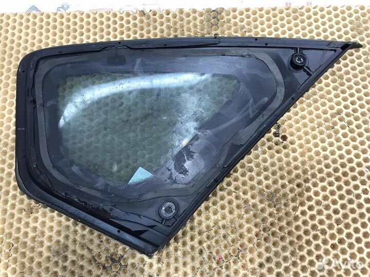 Стекло боковое глухое левое Nissan Teana (J31) 20