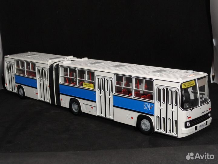 Икарус 280.33 белый с синей полосой, Demprice