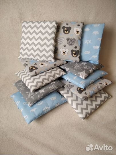 Бортик - подушки в детскую кровать новое