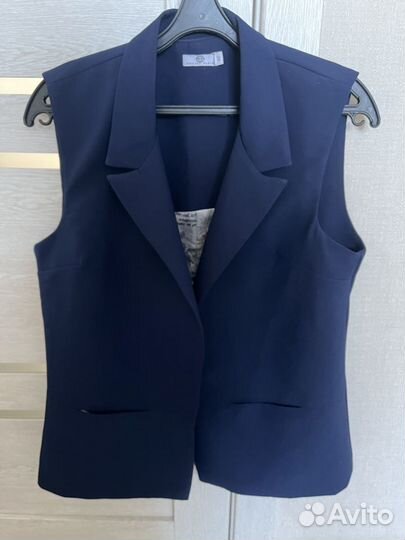 Жилетка женская