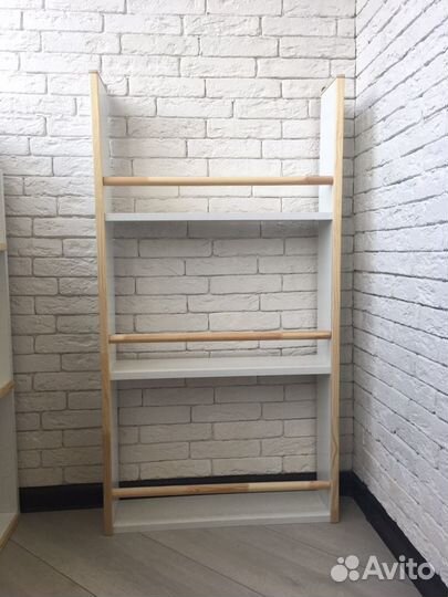 Детский стеллаж для книг