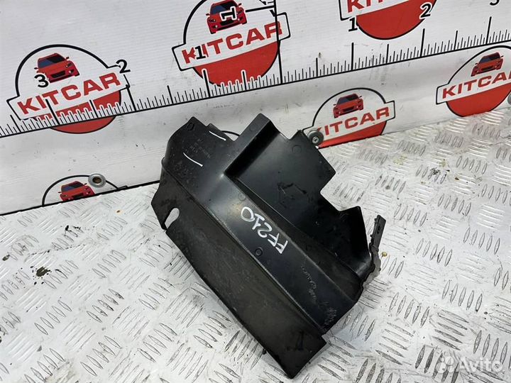 Воздуховод радиатора Ford Focus 2