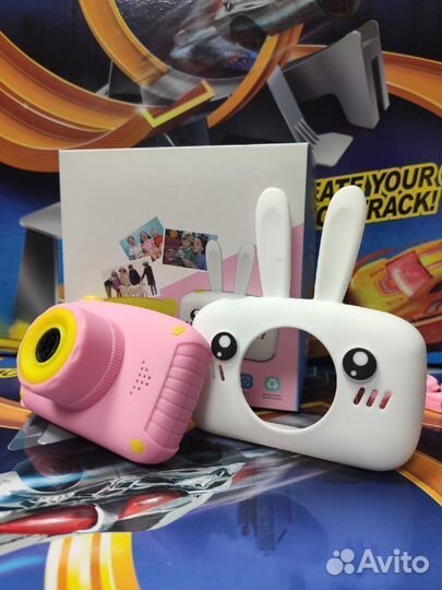 Детская камера розовая с белым силиконовым чехлом