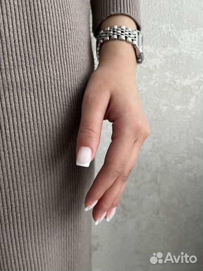 Модель на маникюр