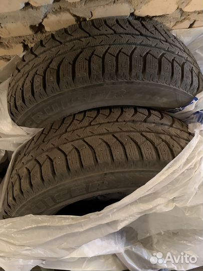 Bridgestone Ice Cruiser 7000 235/65 R17 108