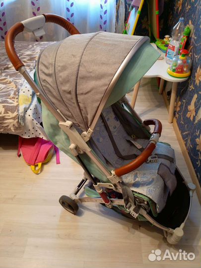 Прогулочная коляска