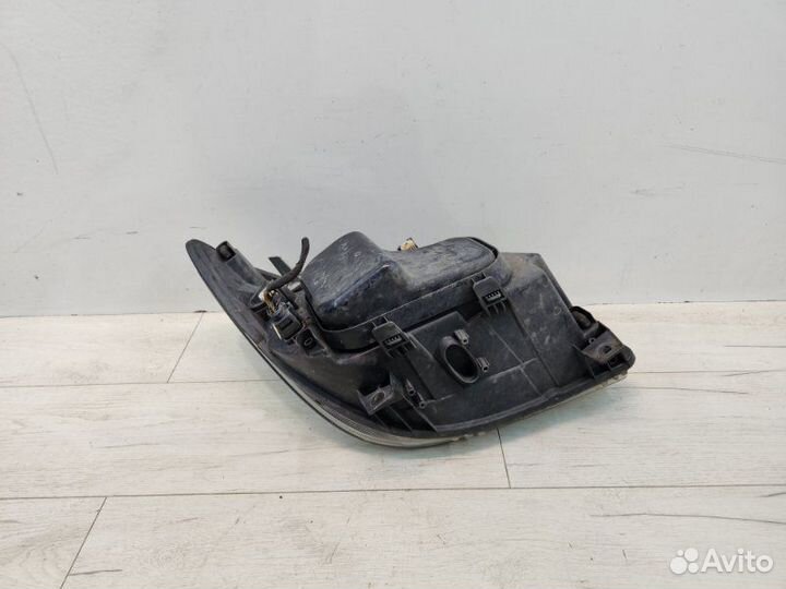 Фара левая Mercedes Sprinter W906 ом651.955 2012