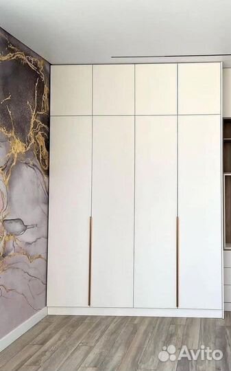 Шкаф в детскую от фабрики