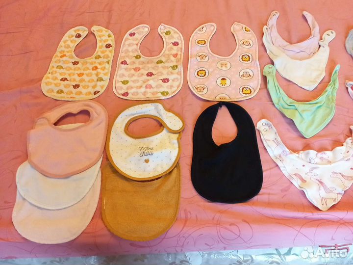 Детские многоразовые трусики, слюнявчики, уголок