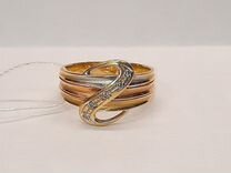 Золотое кольцо с бриллиант�ами