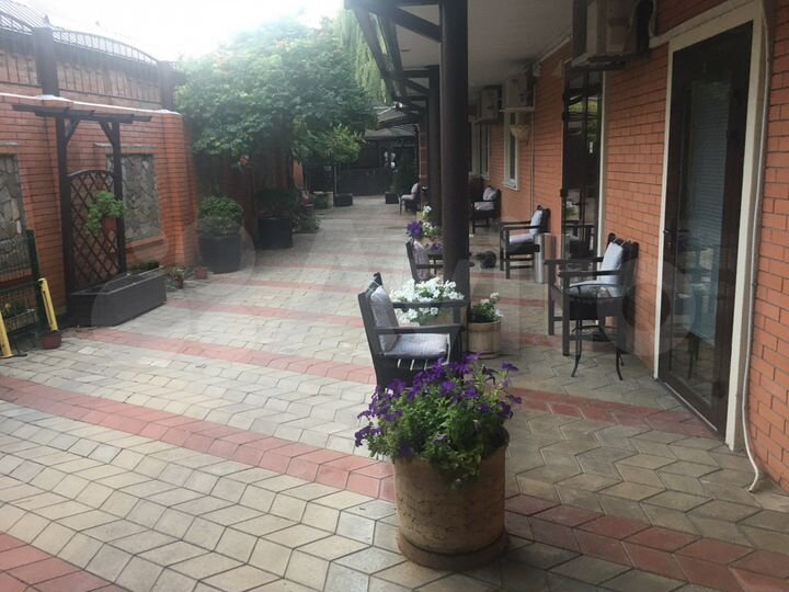 Комната 35 м² в 1-к., 1/2 эт.