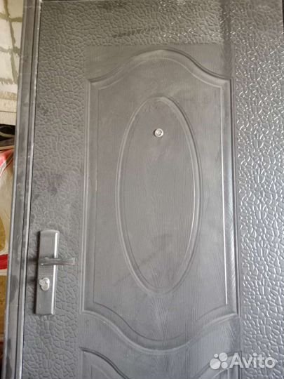 Дверь входная металлическая
