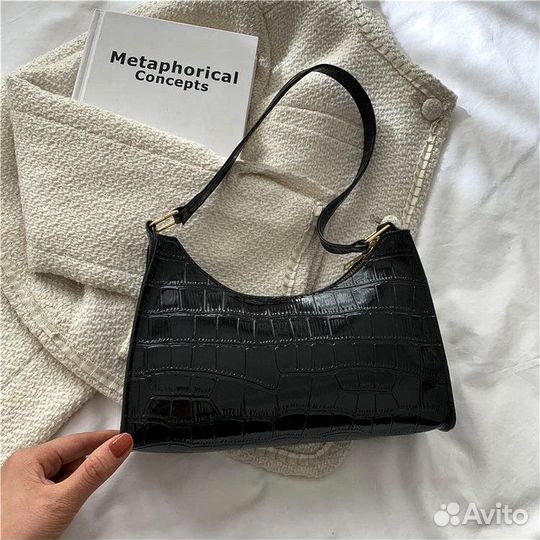 Женская сумка багет