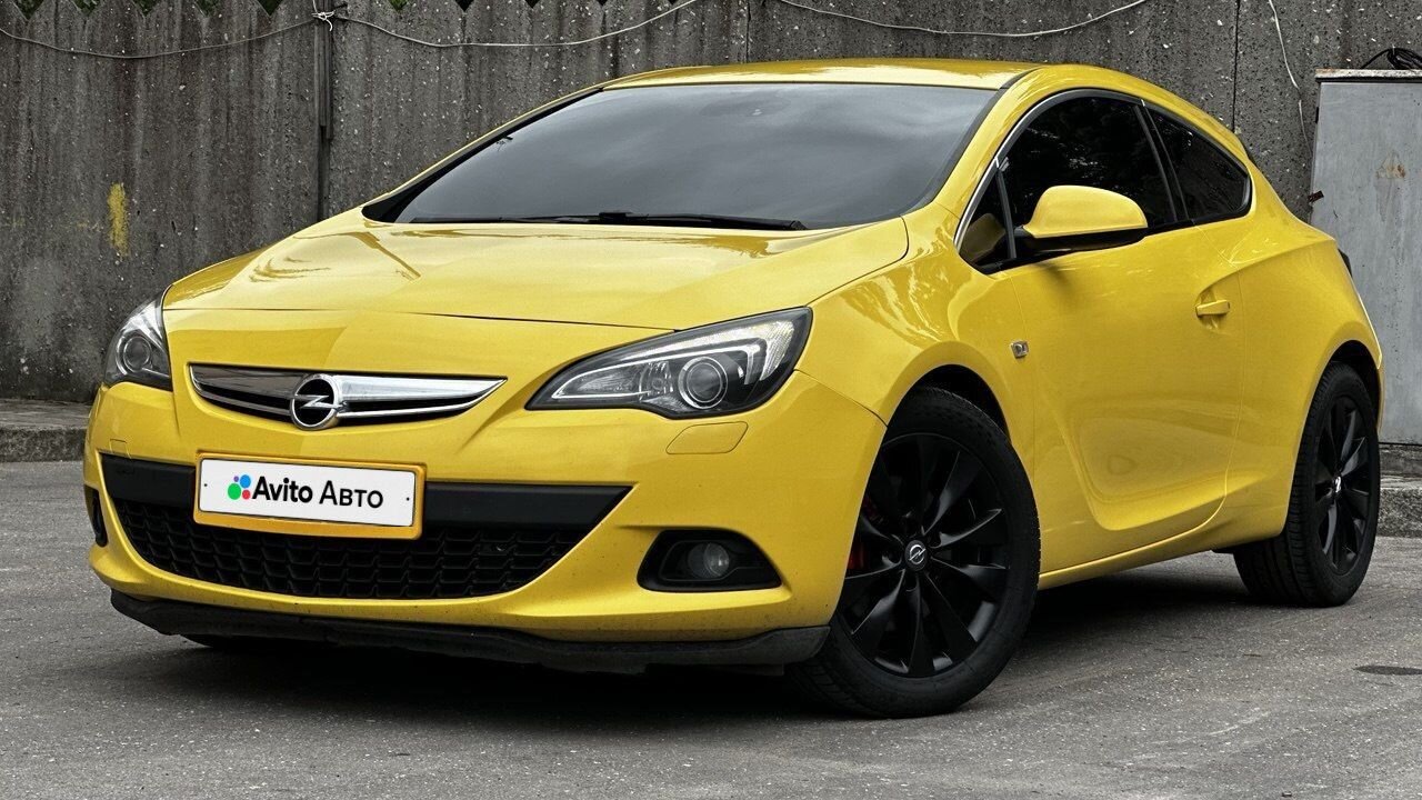 Opel Astra GTC: фото владельца